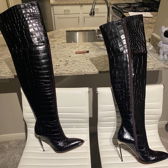 Bally Women’s Hedy Stiletto Boots - Burgundy - Picture 2 of 8